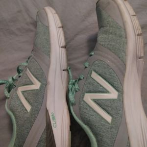 Green new Balance Shoes